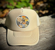 Load image into Gallery viewer, Circle Design Trucker Hats
