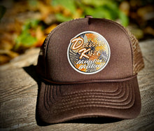 Load image into Gallery viewer, Circle Design Trucker Hats